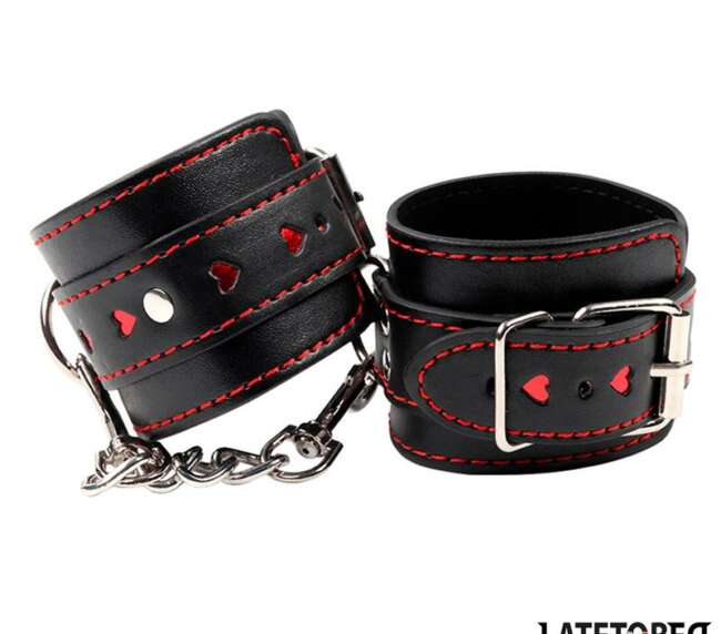 Cuff with Chain and Hearts