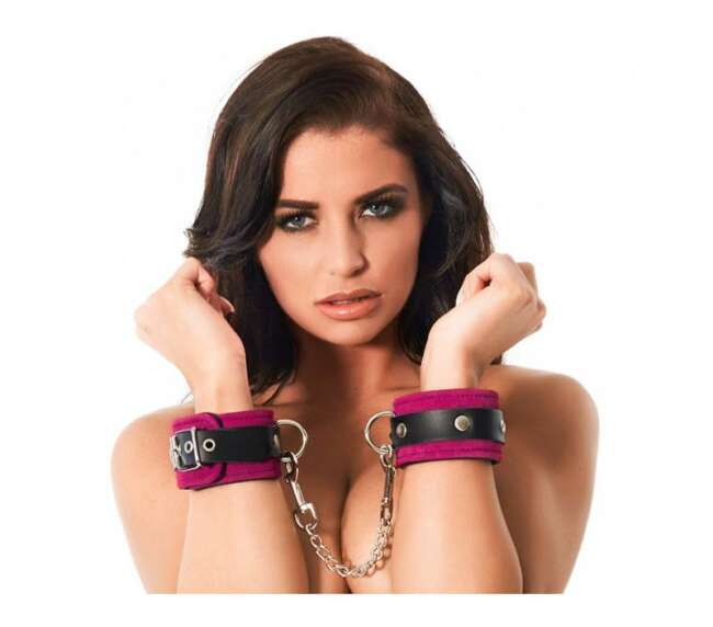 Hand cuffs-Adjustable