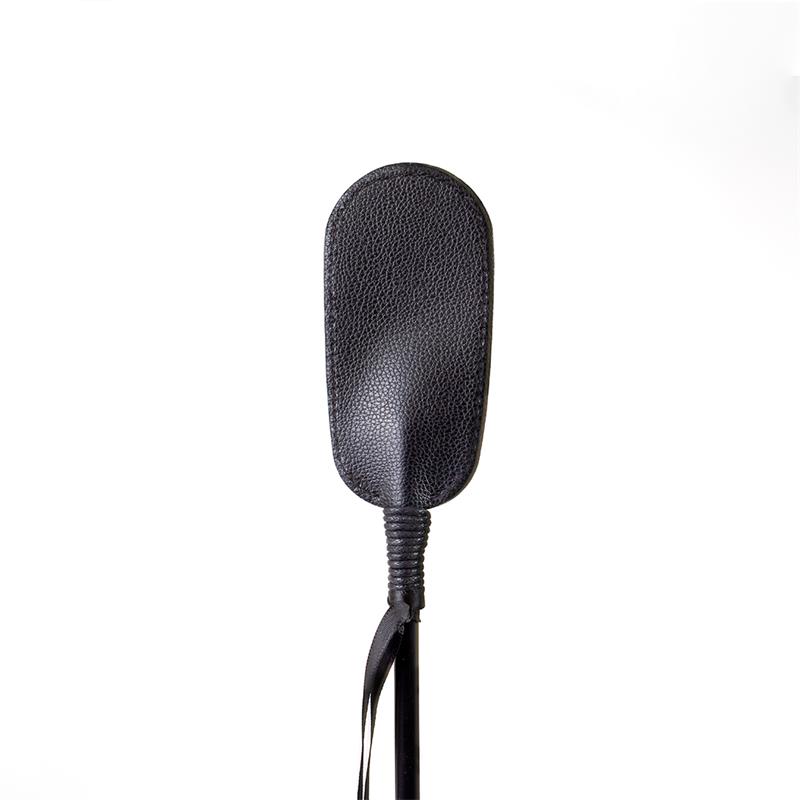 Oval-shaped synthetic leather whip – Image 3