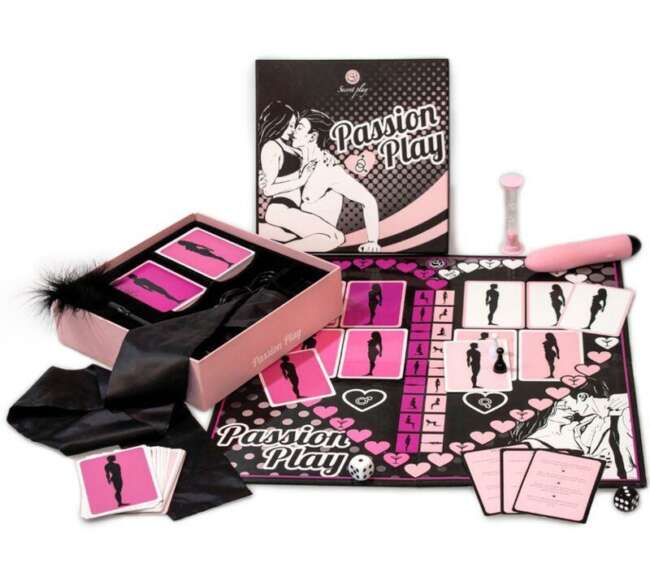 Passion Play (ES/EN/FR/PT)