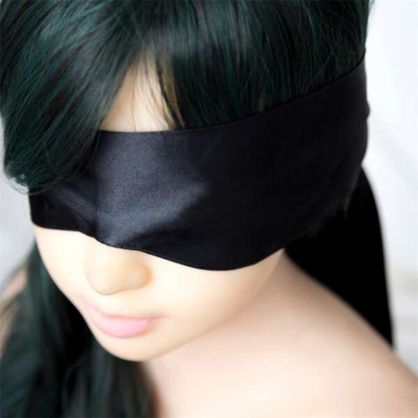 Satin Blindfold – Image 4
