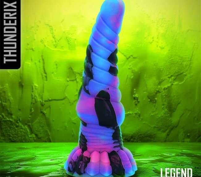 Thunderix Liquid Silicone Dildo 17,5 cm